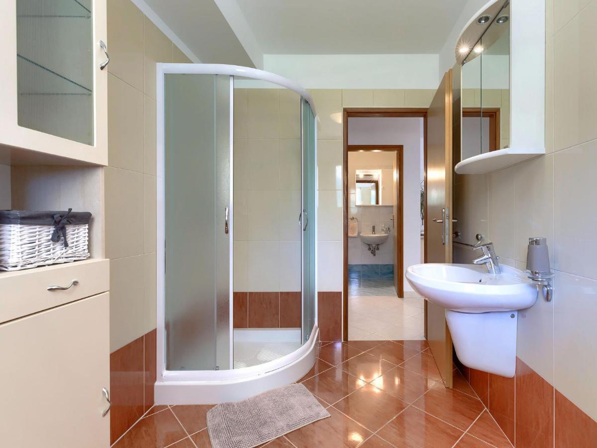 Holiday Home Carla - Lbn429 By Interhome Labin  Bagian luar foto
