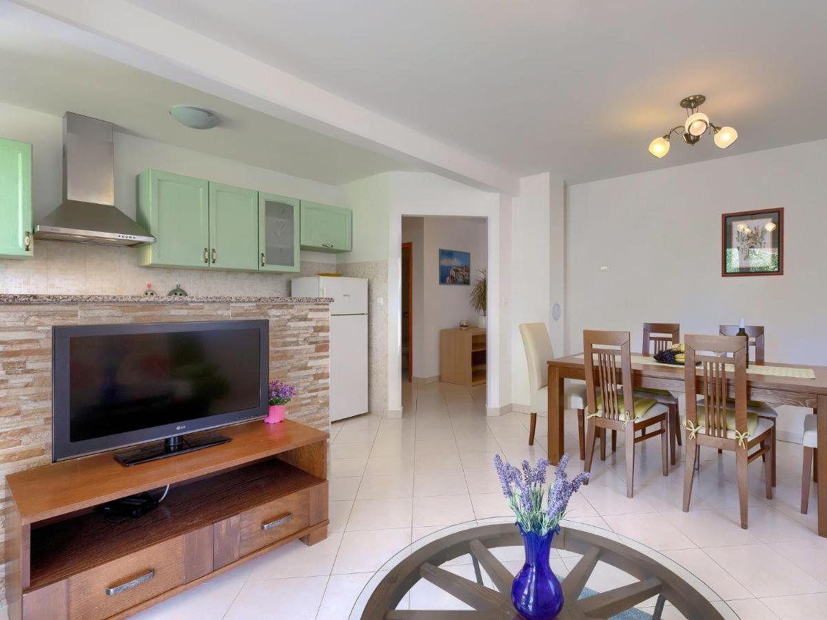 Holiday Home Carla - Lbn429 By Interhome Labin  Bagian luar foto
