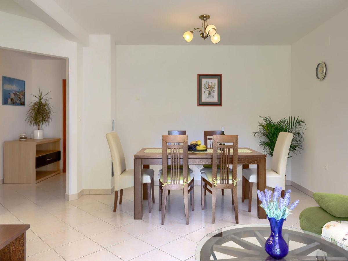 Holiday Home Carla - Lbn429 By Interhome Labin  Bagian luar foto
